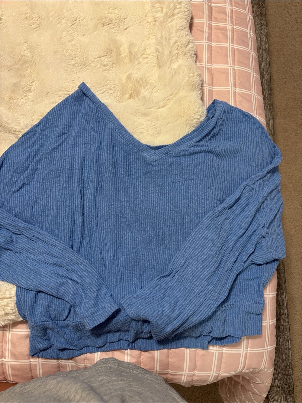 Lightweight Ribbed V-Neck Women's Top in Dusty Blue